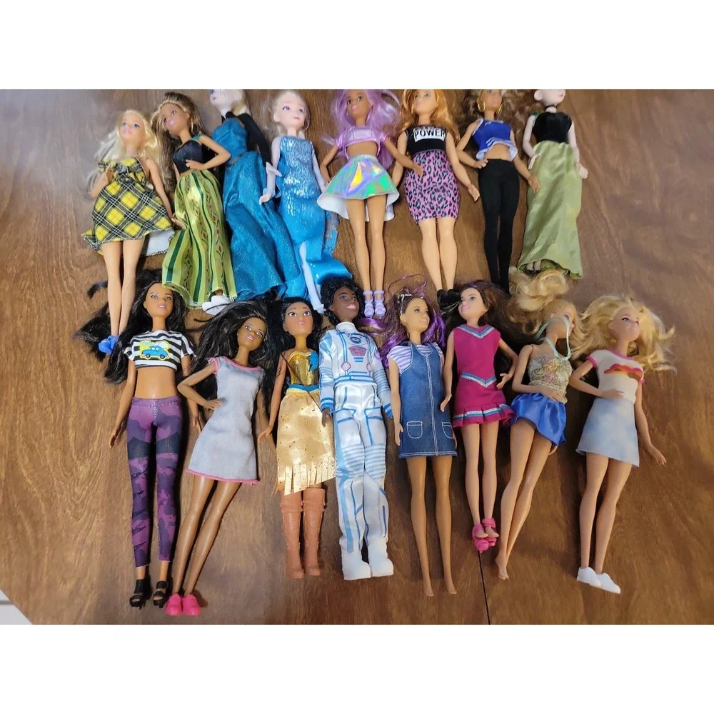 Barbie Doll Lot 16 dolls Some Disney Astronaut AA etc.... Mixed collection